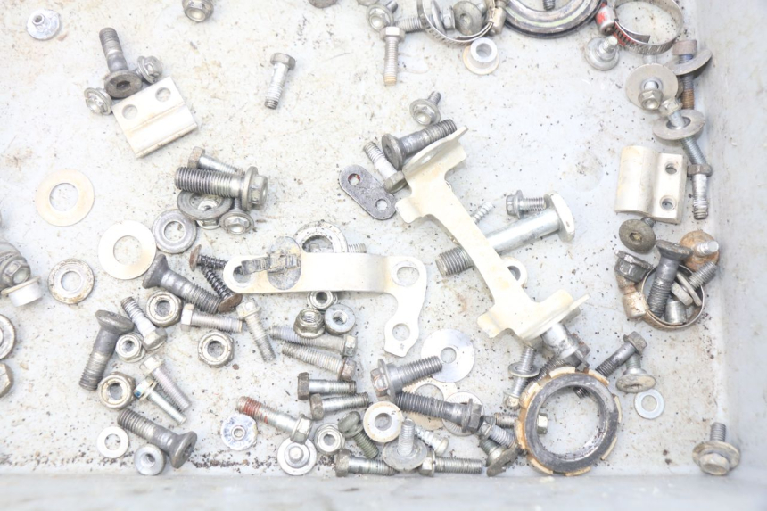 photo de BOLSA DE TORNILLERÍA TORNILLO HONDA CRF 250 (2013 - 2016) - Zoom estado de uso