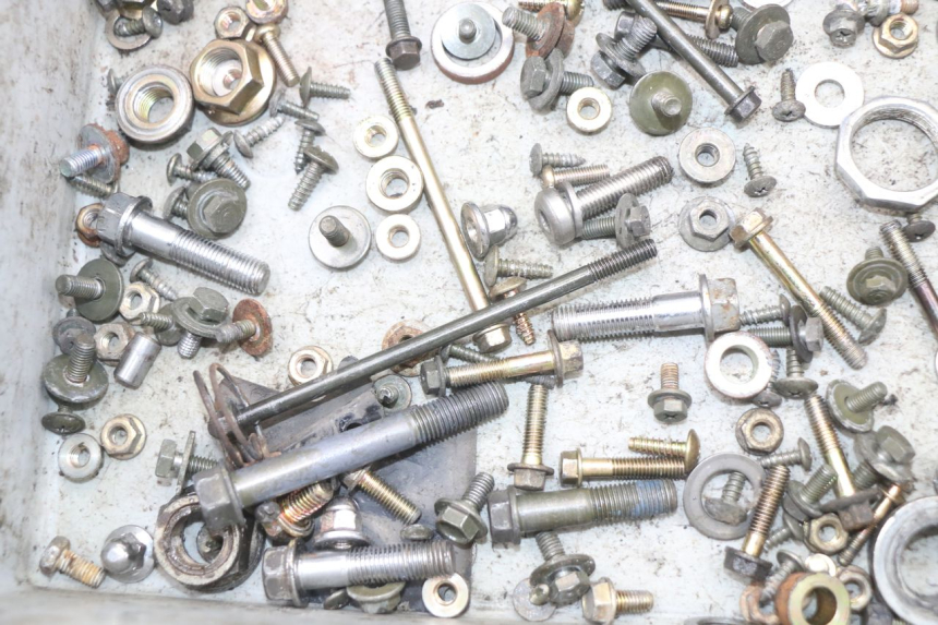 photo de BOLSA DE TORNILLERÍA TORNILLO KYMCO DINK STREET ABS 125 (2011 - 2018) - Otra perspectiva