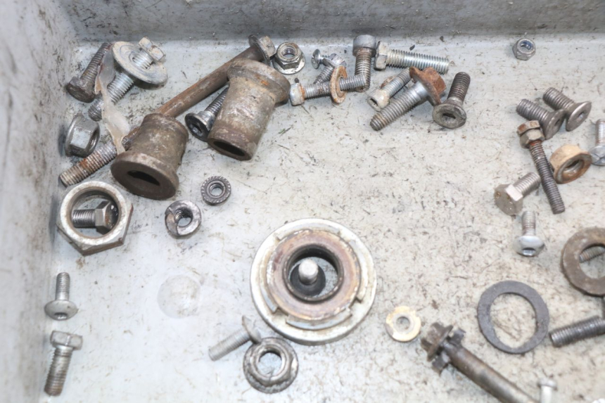 photo de TORNILLOS CRZ DIRTBIKE 140 - Otra perspectiva