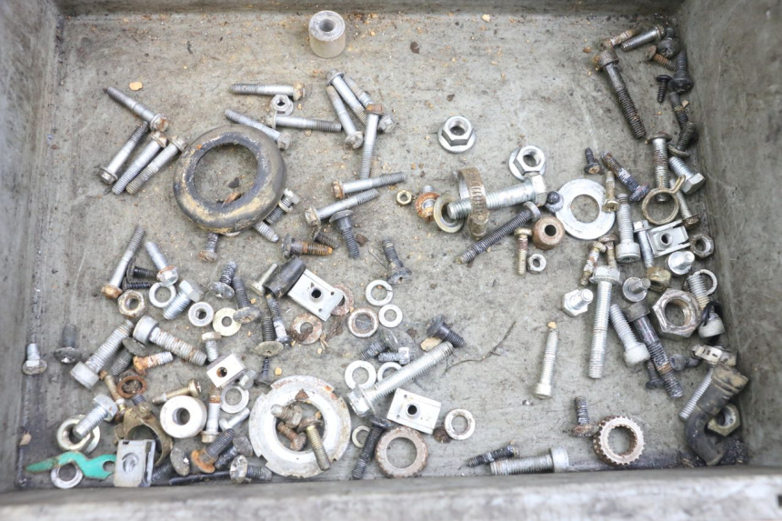 photo de BOLSA DE TORNILLERÍA TORNILLO GILERA DNA 50 (2000 - 2007) - Detalle de la pieza