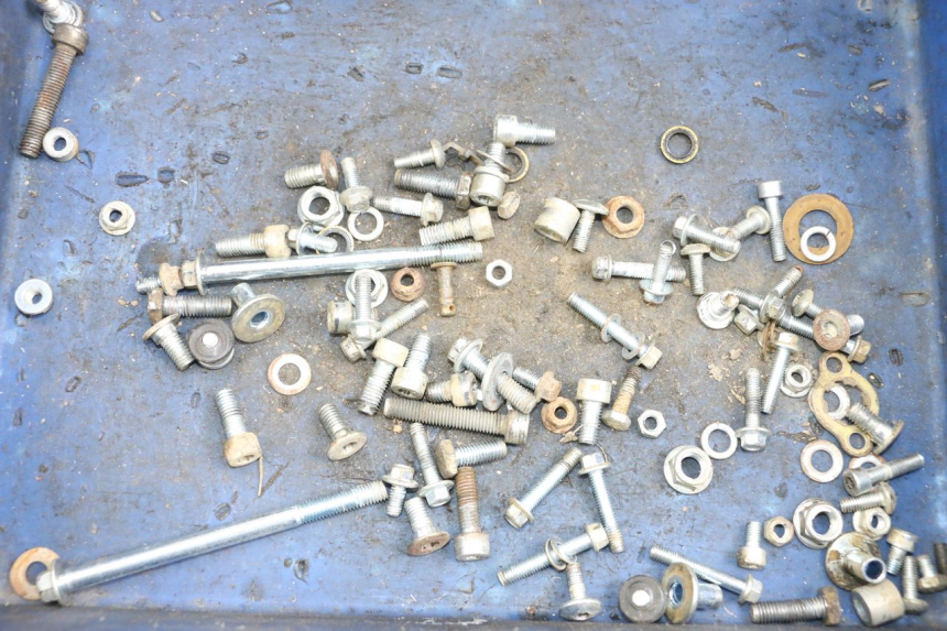 photo de TORNILLOS KSR RACING DRIFT 140 - Detalle de la pieza