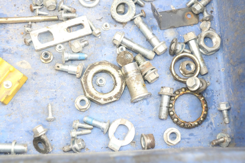 photo de BOLSA DE TORNILLERÍA TORNILLO EASY WATTS E-OPAI 1 (2019 - 2024) - Zoom estado de uso