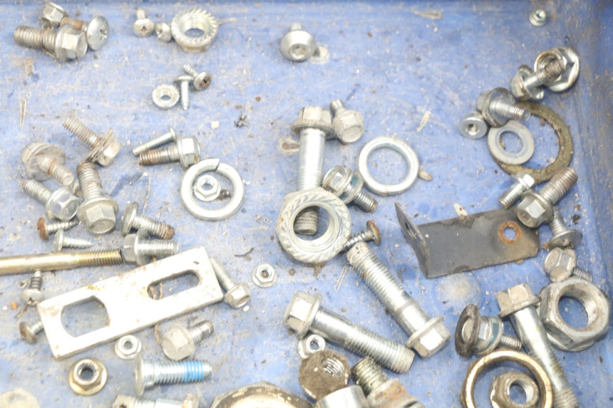 photo de BOLSA DE TORNILLERÍA TORNILLO EASY WATTS E-OPAI 1 (2019 - 2024) - Otra perspectiva