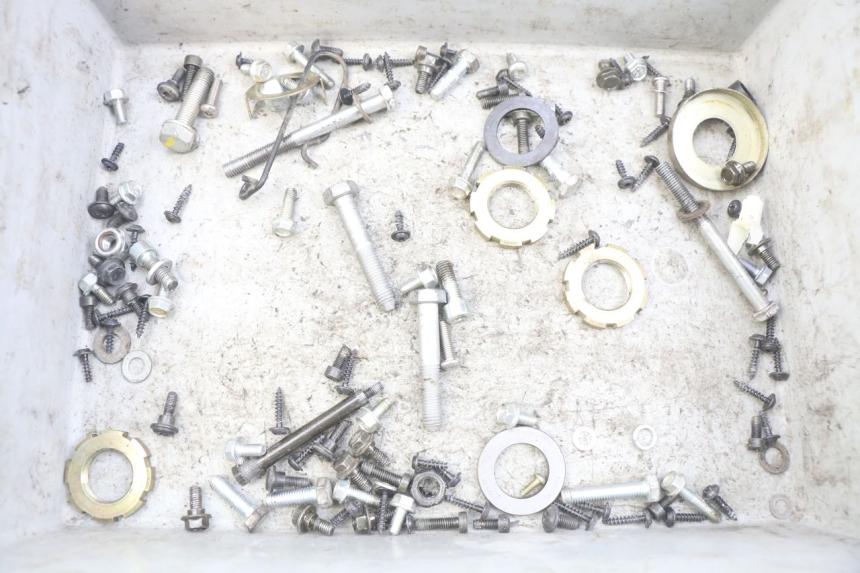 photo de BOLSA DE TORNILLERÍA TORNILLO PEUGEOT E-VIVACITY 1 (2012 - 2018) - Vista principal