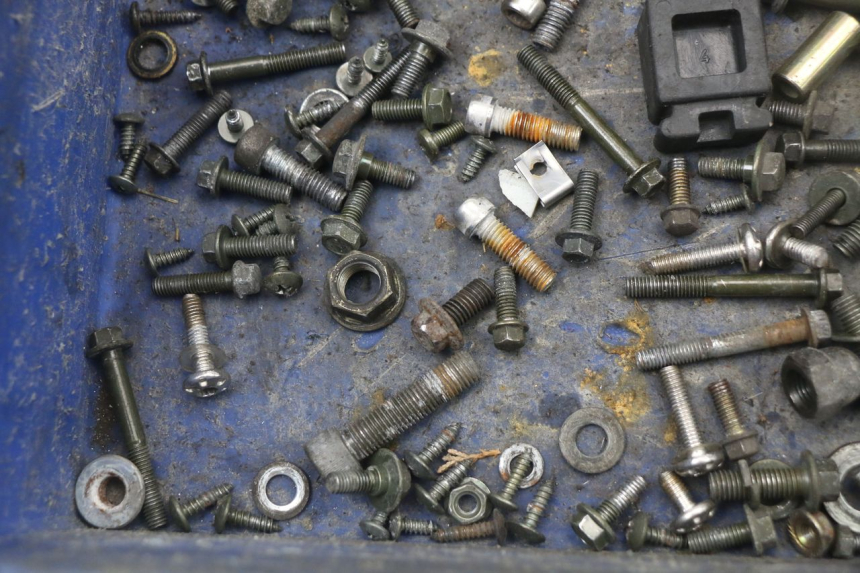 photo de TORNILLOS LONGJIA EASY MAX 125 (2020 - 2024) - Otra perspectiva