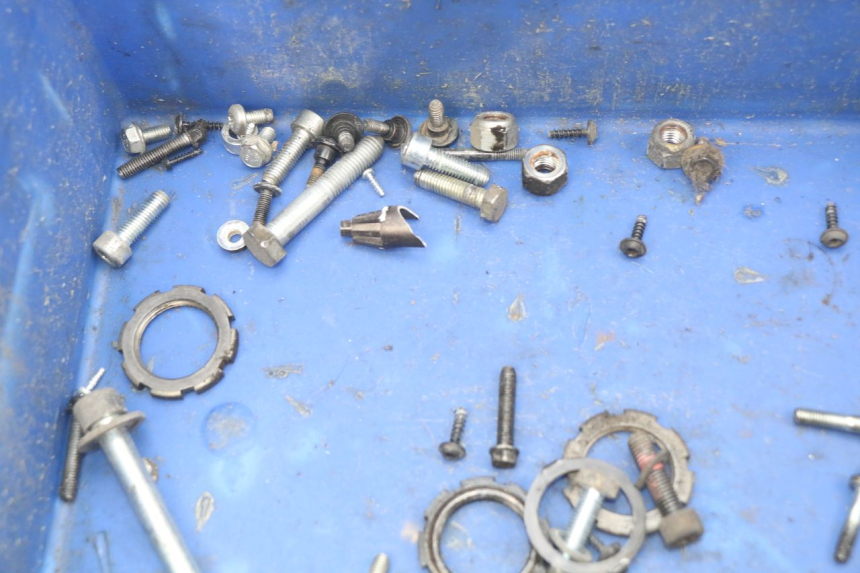 photo de BOLSA DE TORNILLERÍA TORNILLO PEUGEOT ELYSTAR 50 (2002 - 2014) - Zoom estado de uso