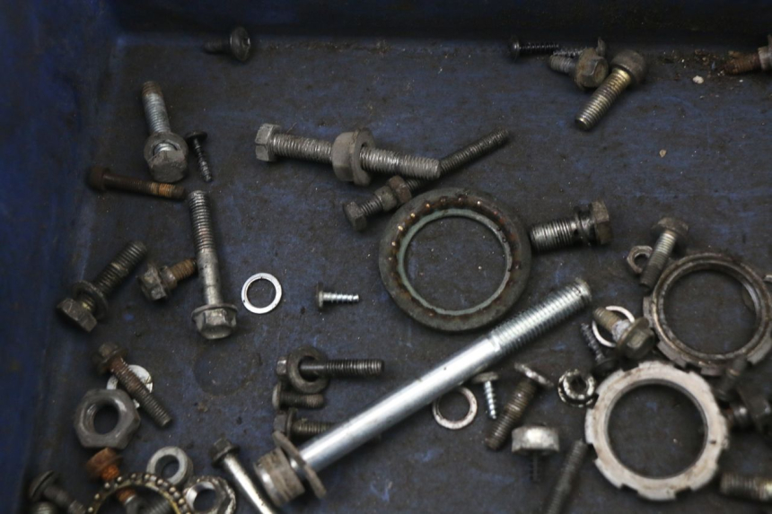 photo de BOLSA DE TORNILLERÍA TORNILLO PEUGEOT ELYSTAR 50 (2002 - 2014) - Detalle de la pieza