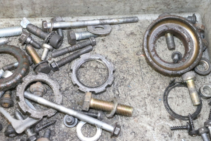 photo de BOLSA DE TORNILLERÍA TORNILLO PEUGEOT ELYSTAR 50 (2002 - 2014) - Primer plano técnico