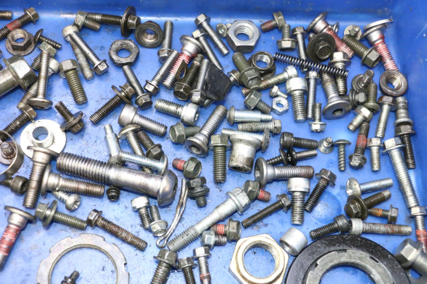 photo de TORNILLOS KAWASAKI ER-6 ER6 N 650 (2005 - 2009) - Vista general del producto