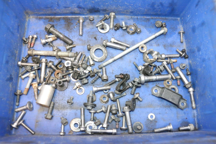 photo de TORNILLOS KAWASAKI ER-6 ER6 N 650 (2005 - 2009) - Vista principal