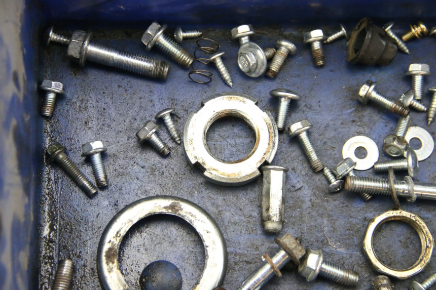 photo de BOLSA DE TORNILLERÍA TORNILLO JM MOTORS EVOLIS 4T 50 (2018 - 2022) - Primer plano técnico