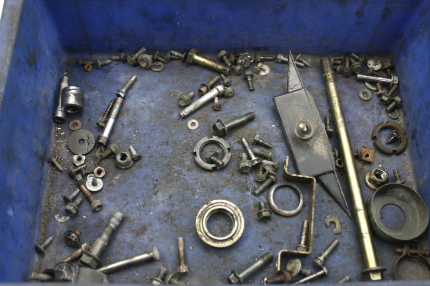 photo de BOLSA DE TORNILLERÍA TORNILLO KEEWAY F-ACT FACT 50 (2006 - 2011) - Vista principal