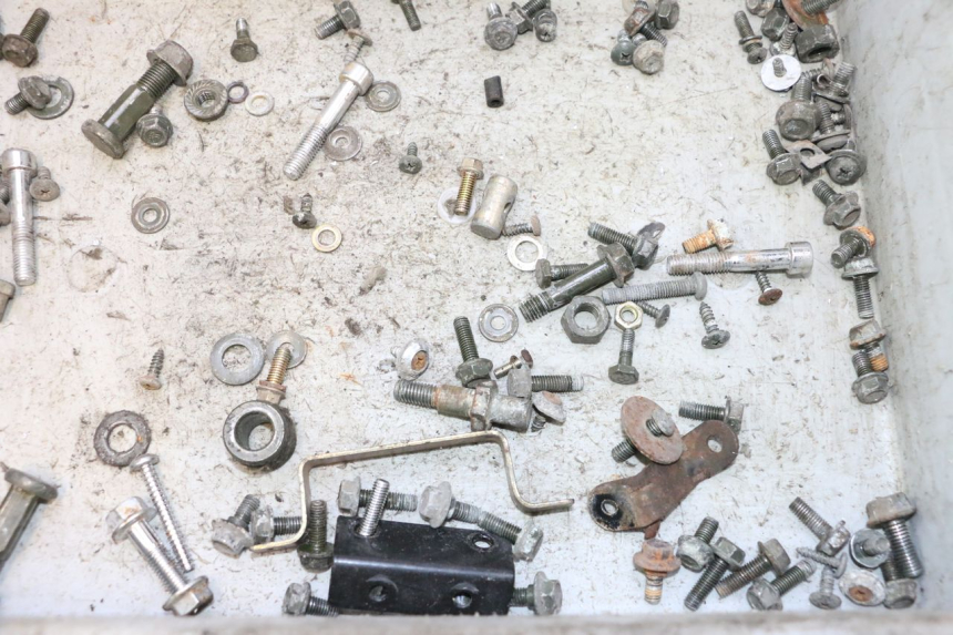 photo de TORNILLOS KEEWAY F-ACT NAKED 50 (2009 - 2014) - Detalle de la pieza
