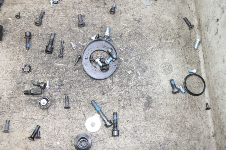 photo de BOLSA DE TORNILLERÍA SEGWAY NINEBOT F40E 1 - Detalle de la pieza