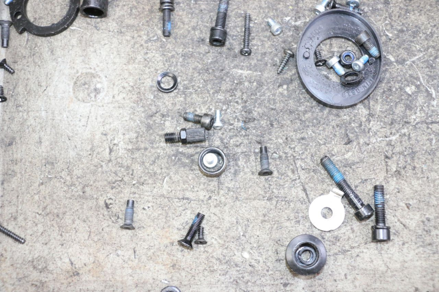 photo de BOLSA DE TORNILLERÍA SEGWAY NINEBOT F40E 1 - Zoom estado de uso