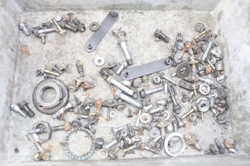 photo de BOLSA DE TORNILLERÍA TORNILLO HONDA FES PANTHEON 2T 125 (1998 - 2002) - Vista principal