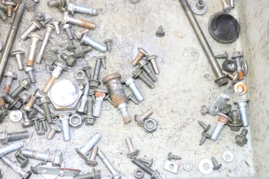 photo de TORNILLOS STAHO FH 50 (2018 - 2019) - Zoom estado de uso