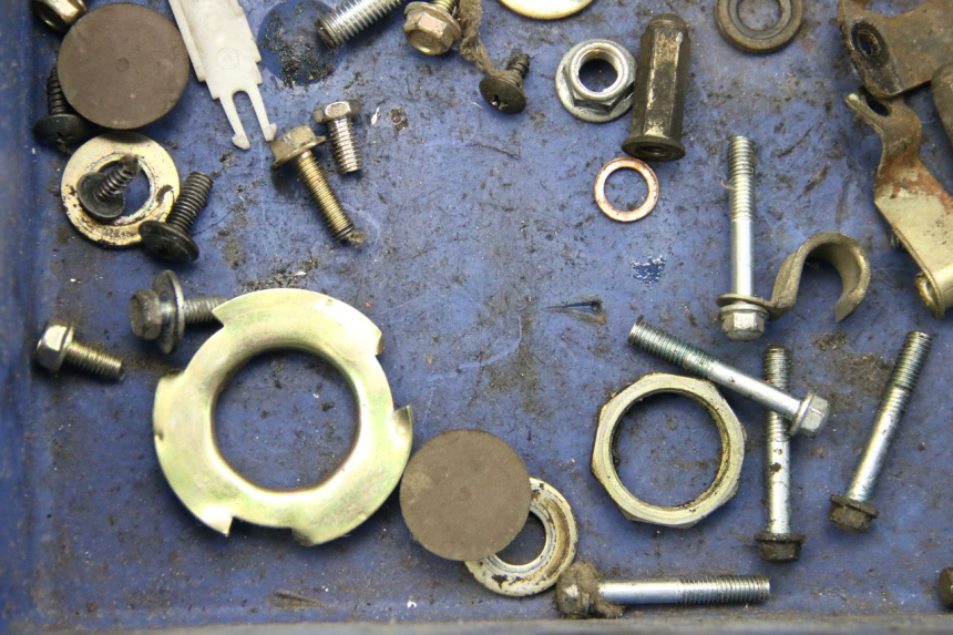 photo de BOLSA DE TORNILLERÍA TORNILLO SYM FIDDLE 2 125 (2010 - 2013) - Detalle de la pieza