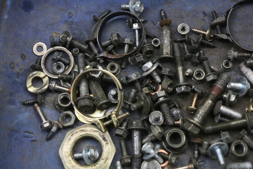 photo de BOLSA DE TORNILLERÍA TORNILLO SYM FIDDLE 2 50 (2008 - 2013) - Detalle de la pieza