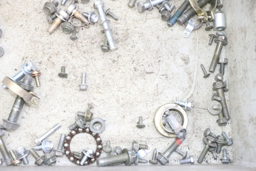 photo de TORNILLOS SYM FIDDLE 3 III 50 (2014 - 2020) - Zoom estado de uso