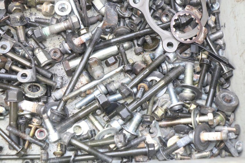 photo de BOLSA DE TORNILLERÍA TORNILLO YAMAHA FJ 3CX 1200 (1986 - 1996) - Zoom estado de uso