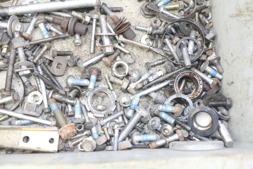 photo de BOLSA DE TORNILLERÍA TORNILLO YAMAHA FJ 3CX 1200 (1986 - 1996) - Zoom estado de uso