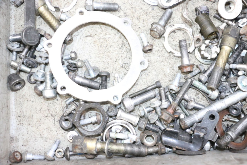 photo de BOLSA DE TORNILLERÍA TORNILLO YAMAHA FJR ABS 1300 (2006 - 2012) - Otra perspectiva