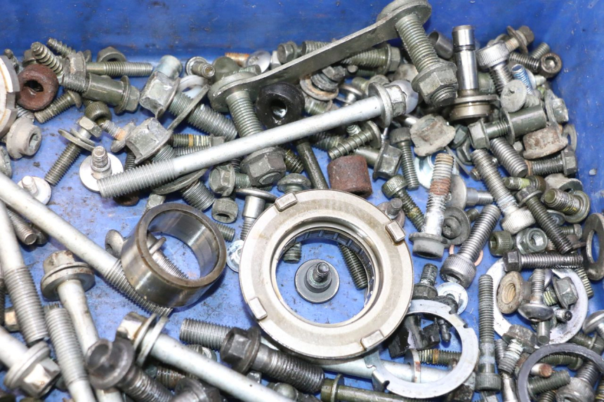 photo de TORNILLOS YAMAHA FJR 1300 (2001 - 2005) - Vista general del producto