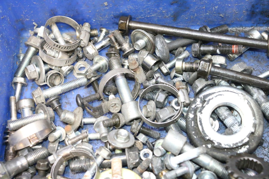 photo de TORNILLOS HONDA FJS SILVER WING SILVERWING 400 (2005 - 2008) - Primer plano técnico