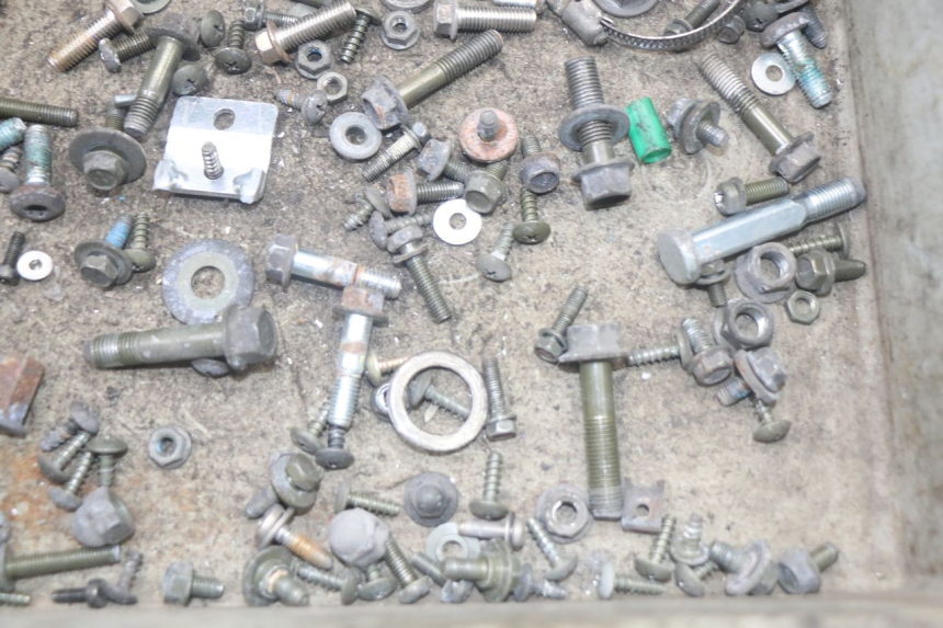 photo de TORNILLOS MBK FLAME X 125 (2007 - 2016) - Primer plano técnico