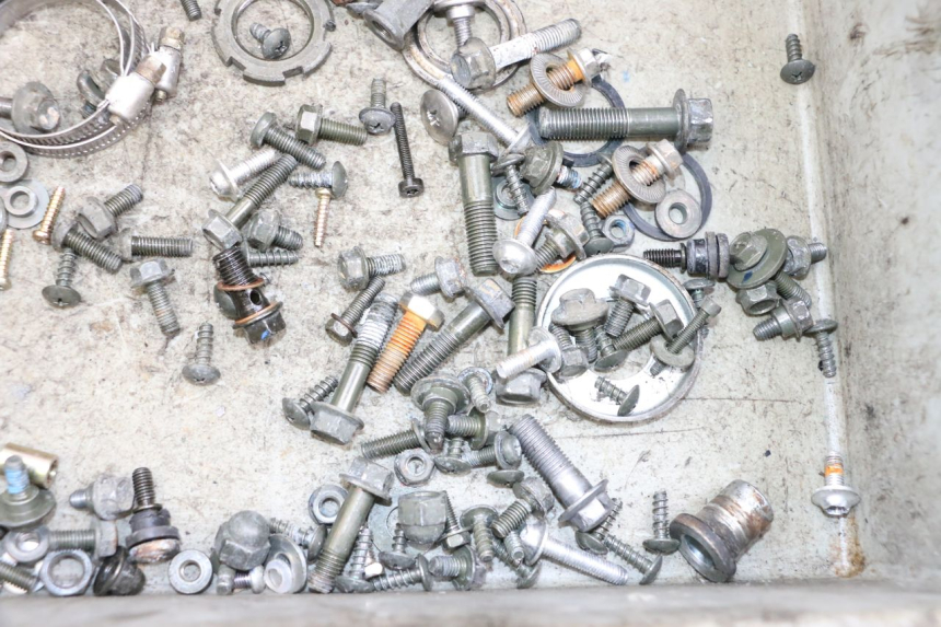 photo de TORNILLOS MBK FLAME X 125 (2007 - 2016) - Primer plano técnico