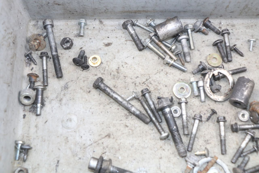 photo de BOLSA DE TORNILLERÍA TORNILLO PIAGGIO FLY 2T 50 (2004 - 2017) - Otra perspectiva