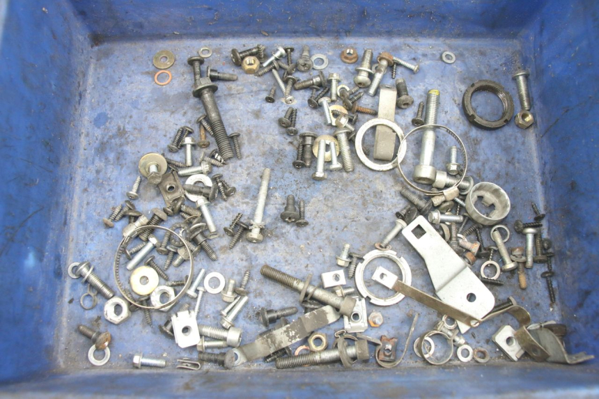 photo de BOLSA DE TORNILLERÍA TORNILLO PIAGGIO FLY 125 (2005 - 2012) - Vista principal