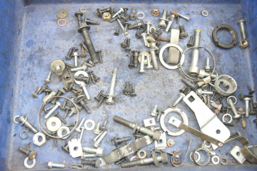 photo de BOLSA DE TORNILLERÍA TORNILLO PIAGGIO FLY 125 (2005 - 2012) - Detalle de la pieza