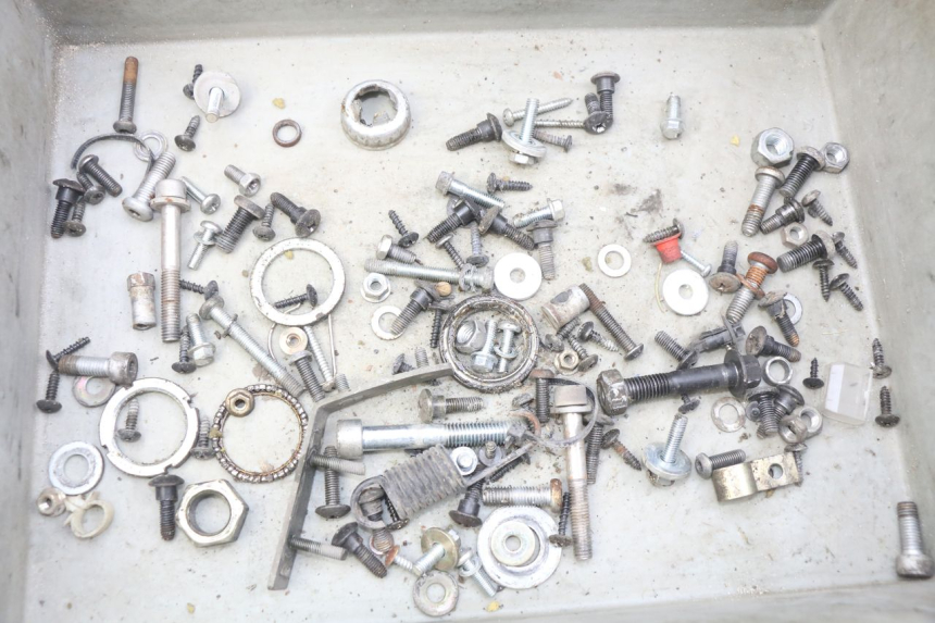 photo de BOLSA DE TORNILLERÍA TORNILLO PIAGGIO FLY 100 (2006 - 2010) - Detalle de la pieza