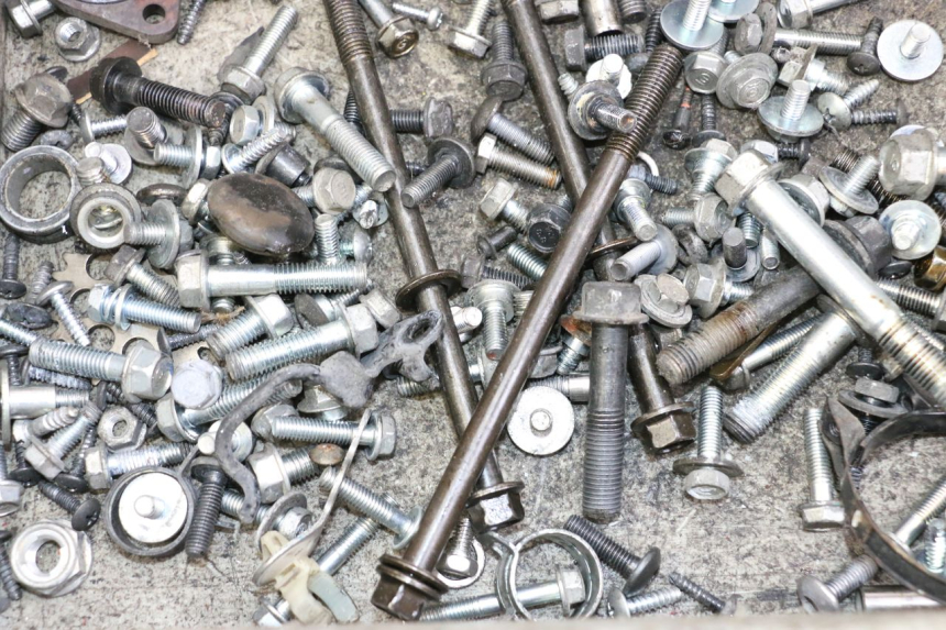 photo de TORNILLOS HONDA FORZA ABS 300 (2013 - 2017) - Zoom estado de uso