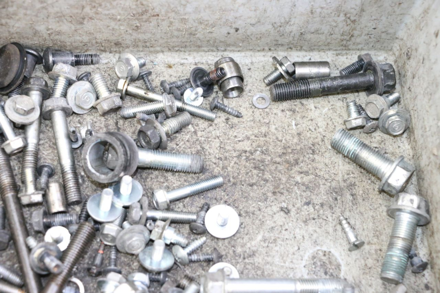 photo de TORNILLOS HONDA FORZA ABS 300 (2013 - 2017) - Primer plano técnico