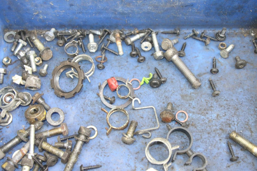 photo de TORNILLOS PEUGEOT GEOPOLIS RS 125 (2007 - 2009) - Otra perspectiva