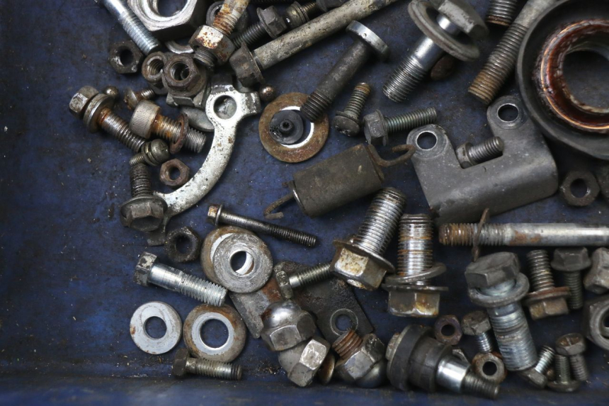 photo de TORNILLOS SUZUKI GN 125 (1997 - 2000) - Otra perspectiva