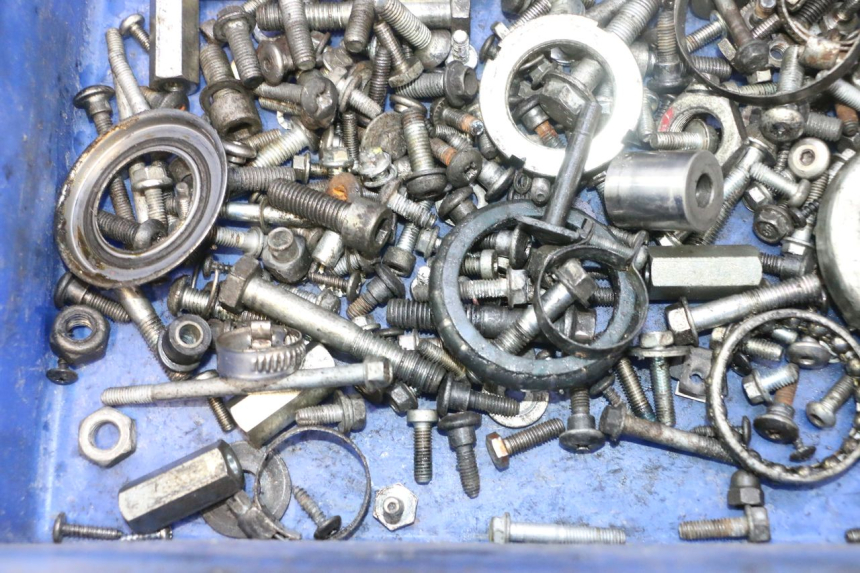 photo de BOLSA DE TORNILLERÍA TORNILLO GILERA GP 800 (2007 - 2013) - Otra perspectiva
