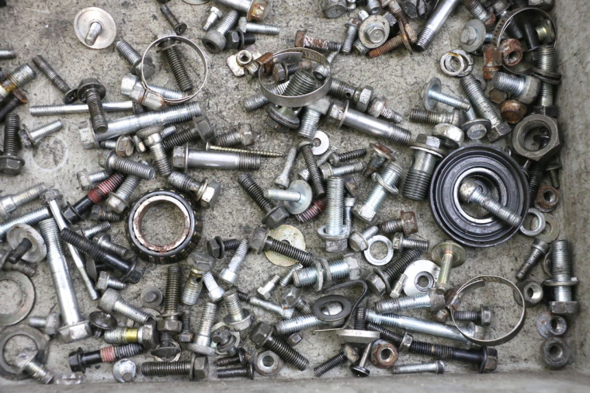 photo de TORNILLOS KAWASAKI GPZ RX 1000 (1986 - 1988) - Detalle de la pieza