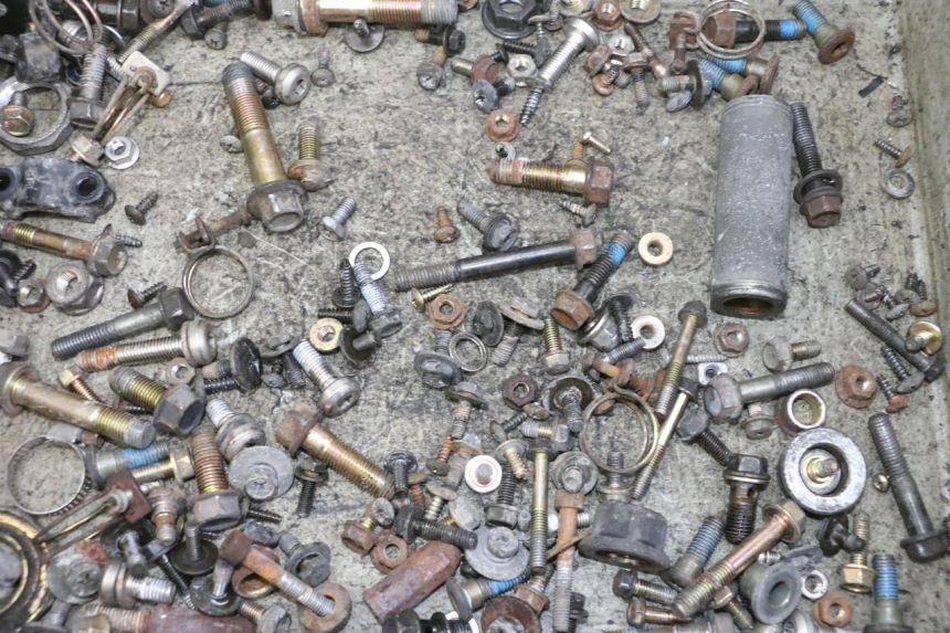 photo de TORNILLOS KYMCO GRAND DINK 125 (2002 - 2007) - Detalle de la pieza