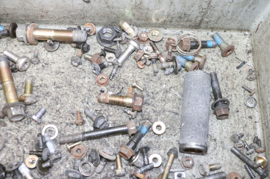 photo de TORNILLOS KYMCO GRAND DINK 125 (2002 - 2007) - Vista general del producto