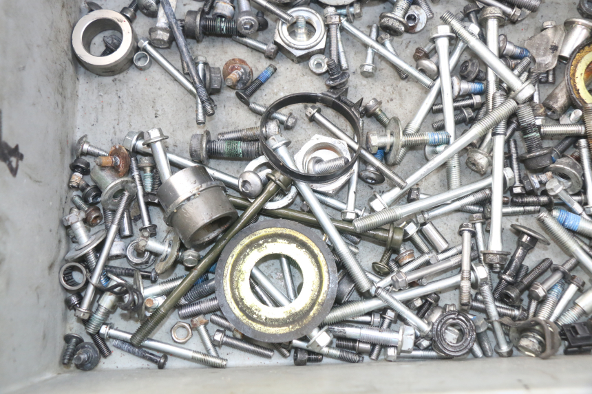 photo de TORNILLOS SUZUKI GSR 600 (2005 - 2012) - Zoom estado de uso