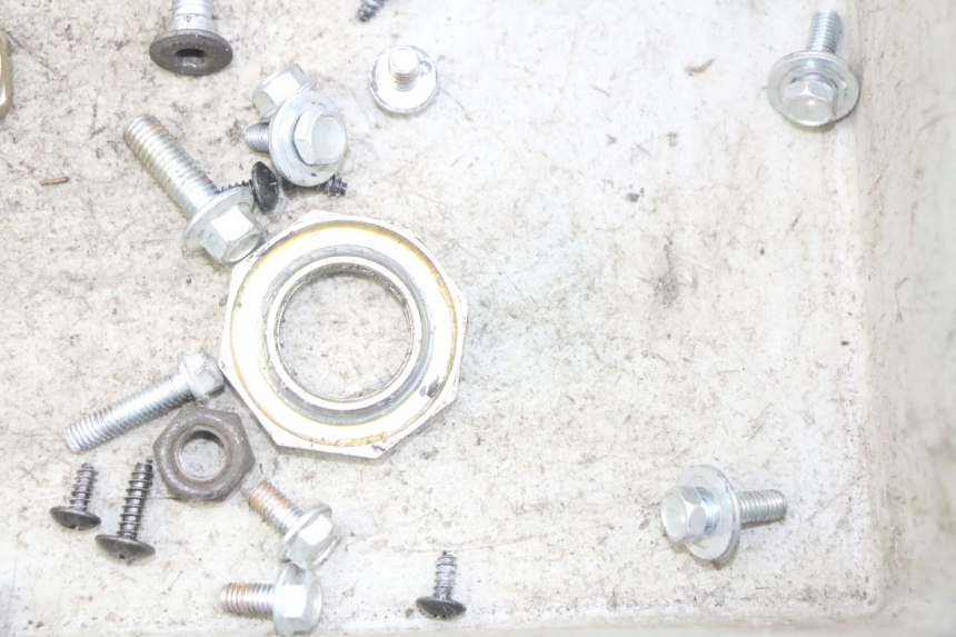 photo de BOLSA DE TORNILLERÍA TORNILLO JM MOTORS GT LINE 4T 50 (2021 - 2023) - Zoom estado de uso