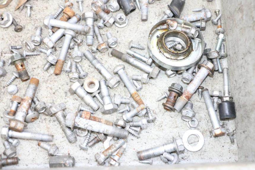 photo de TORNILLOS JM MOTORS GTS 125 (2015 - 2019) - Otra perspectiva