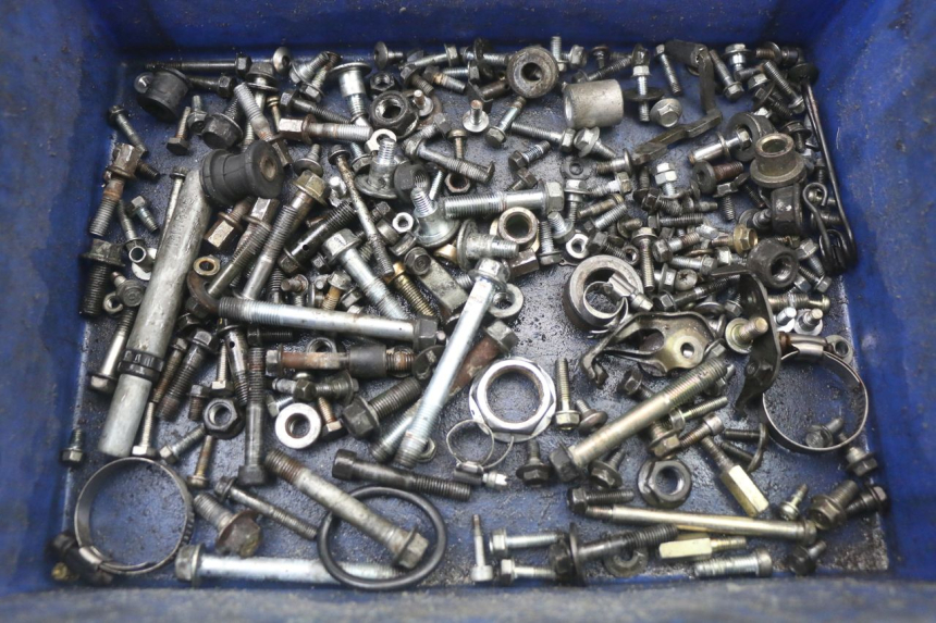 photo de TORNILLOS HONDA CBR F 1000 (1993 - 1996) - Vista principal