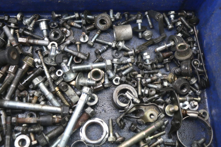 photo de TORNILLOS HONDA CBR F 1000 (1993 - 1996) - Zoom estado de uso