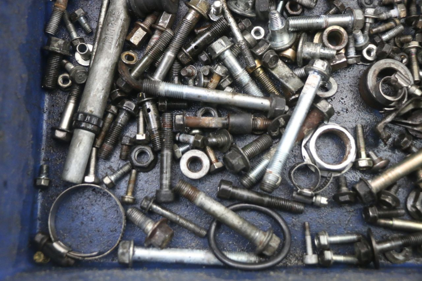 photo de TORNILLOS HONDA CBR F 1000 (1993 - 1996) - Otra perspectiva