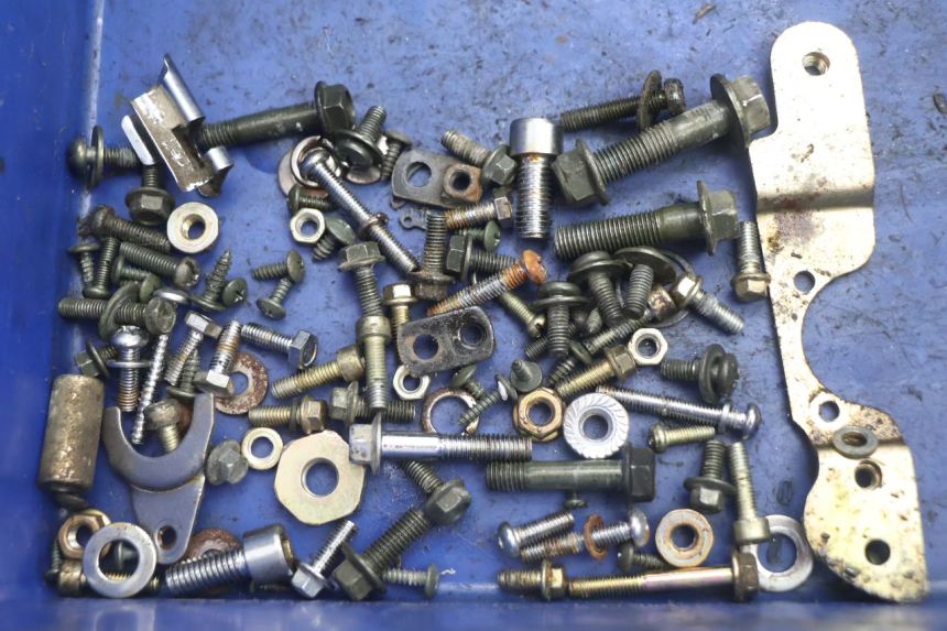 photo de BOLSA DE TORNILLERÍA TORNILLO KEEWAY HURRICANE 50 (2006 - 2019) - Vista principal